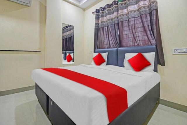 Bedroom, Nine Hill, Mumbai Suburban