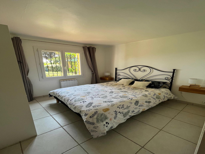 Bedroom 2, Holiday home near Pampelonne beach, Var