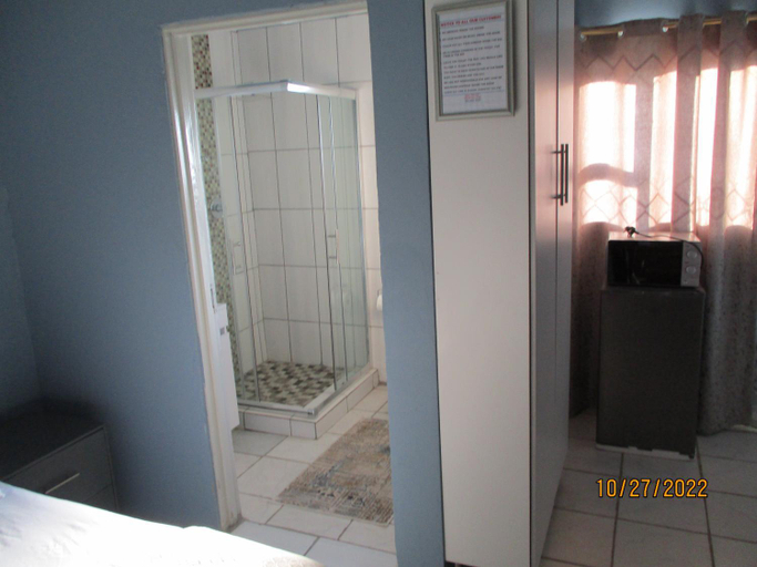 Others 5, Contractors Group Accommodation In Klerksdorp, Dr Kenneth Kaunda