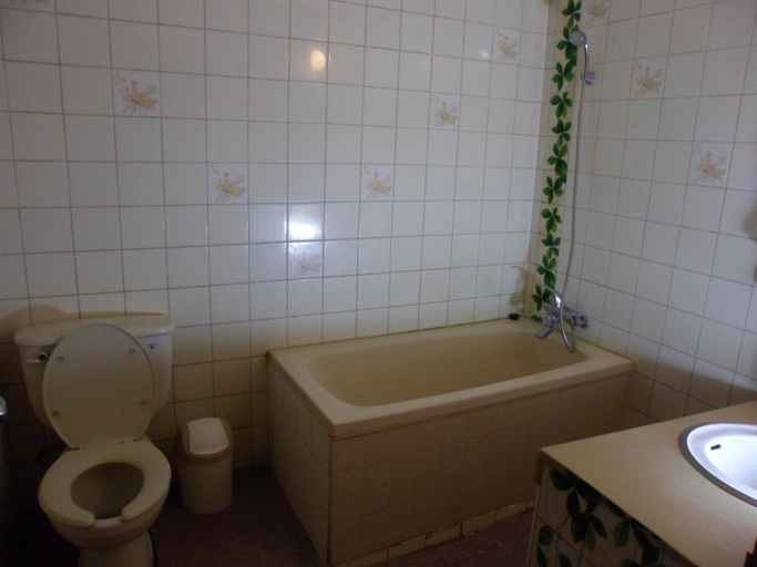 Bathroom 5, Gyerim Motel, Chuncheon