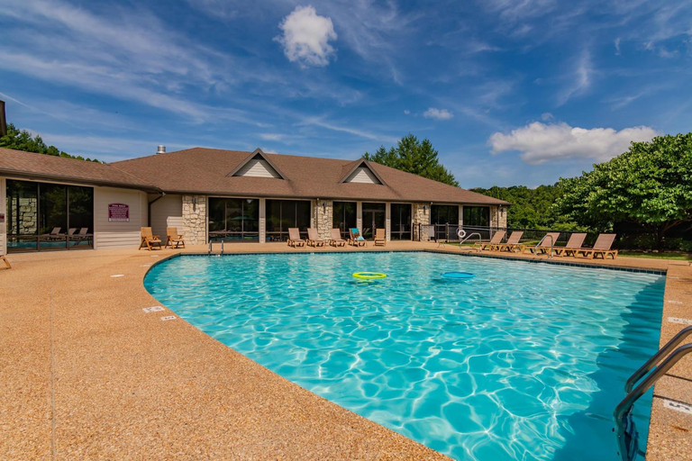 Sport & Beauty 5, Blue Sky Lodge For 4, Stone