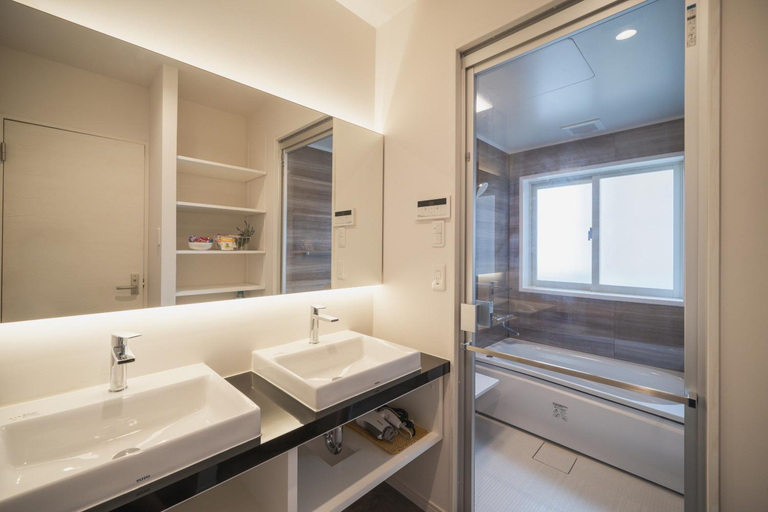 Bathroom 2, INFINITY HOTEL -Higawa-, Naha