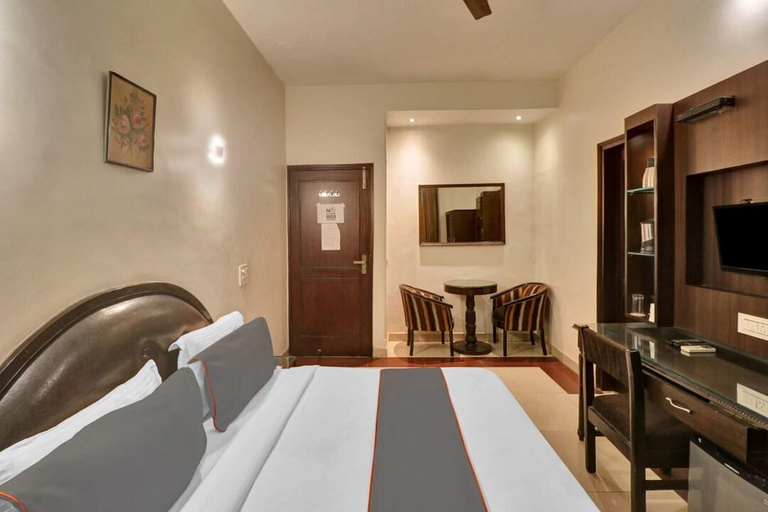 Bedroom 2, LLOYD House, Delhi