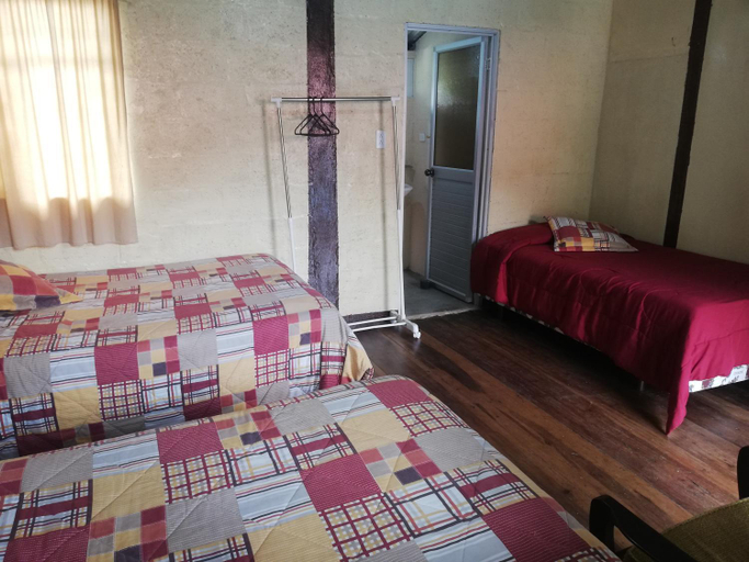 4, Montano Camping & Hostel, Baños
