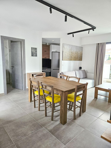 Others 2, Andes Apartments, Epirus