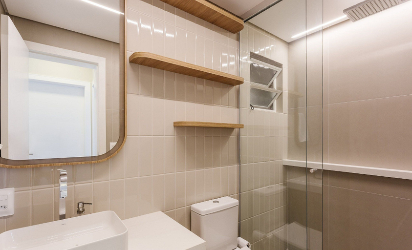 Bathroom, Charming Aprt 500m From the Beach in Jurere Riv101, Florianopolis