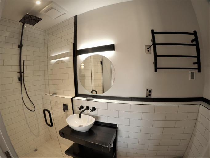 Bathroom 2, Wanaka Suites, Queenstown-Lakes
