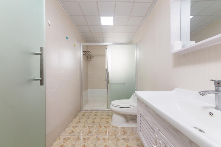 Bathroom 3, Sanya Zhi Ai Seaview Apartment, Sanya