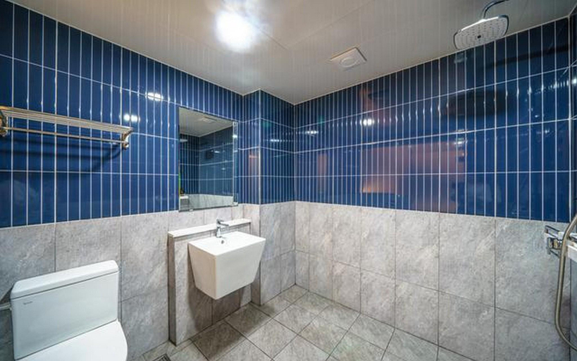 Bathroom 3, Changwon Sangnamdong Feel, Changwon