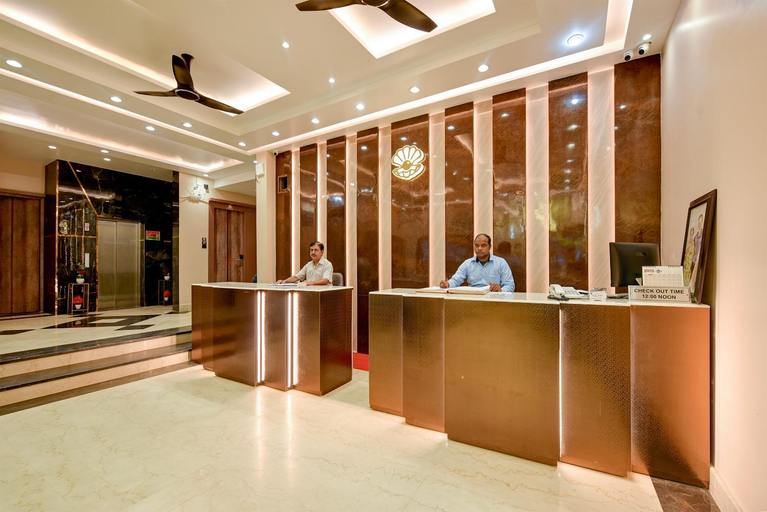 Public Area 3, Hotel Pearl Plaza, Delhi