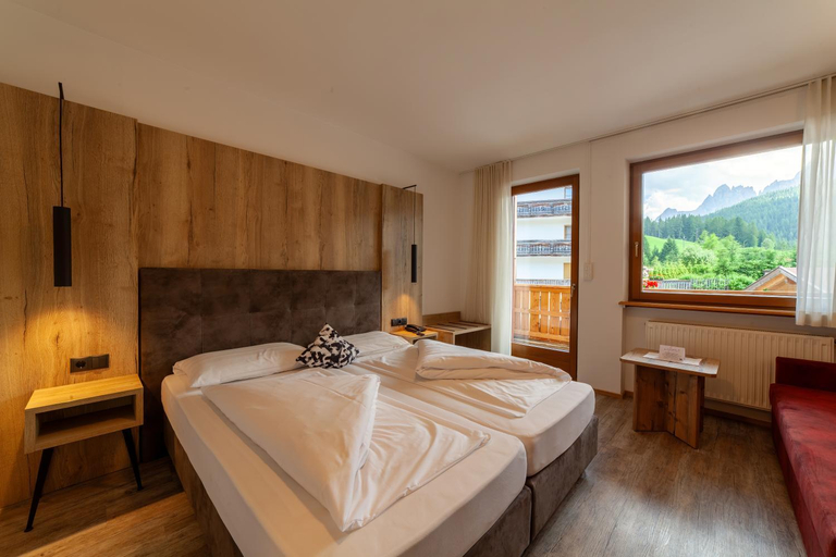 Bedroom 2, Biovita Hotel Alpi, Bolzano