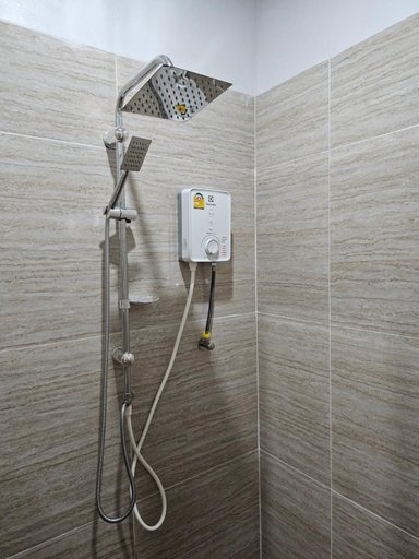 Bathroom 3, Evermay Resort, Muang Trat