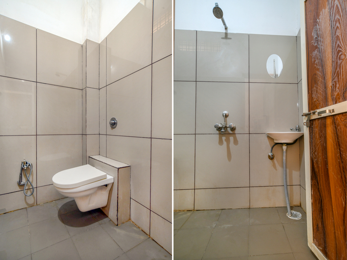 Bathroom, Nirvana Greens, Ujjain