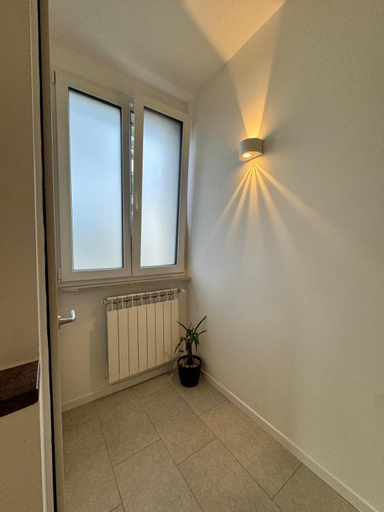 Others 5, Villa Dalila, Trieste