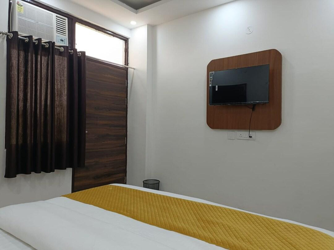 Bedroom, Hotel The Royal Palm, Gautam Buddha Nagar
