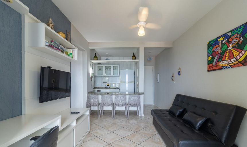 Living area 2, Charming Apt With Balcony and Sea View Edj0410, Florianopolis