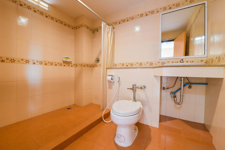 Bathroom 4, AA Pattaya Ville, Pattaya