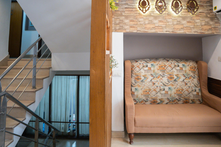 Public Area 3, Ahuja Residency, Dlf Phase II, Gurgaon