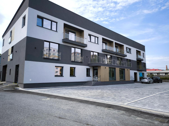 Others 5, Apartmany Karpatia s privatnym parkovanim, Svidník