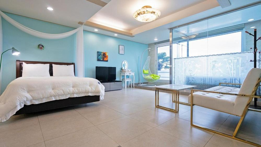 Bedroom 2, Namhae Healing Time Pension, Namhae