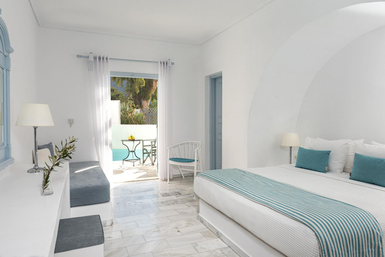 5, Santorini Kastelli Resort, South Aegean