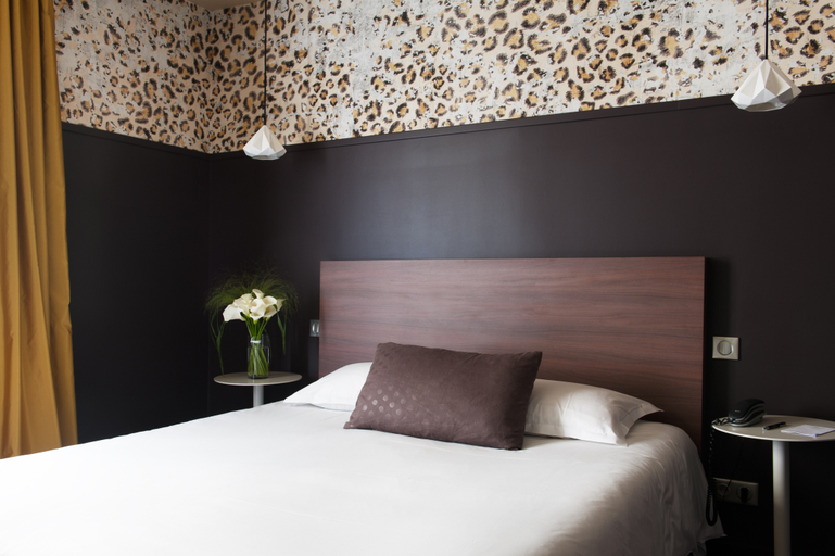 Bedroom 3, L'Hotel, Loire-Atlantique