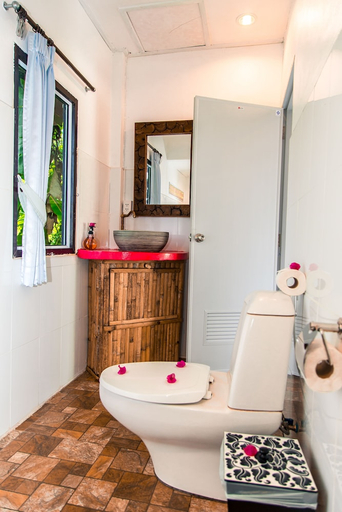 Bathroom 4, Zama Resort, Ko Phangan