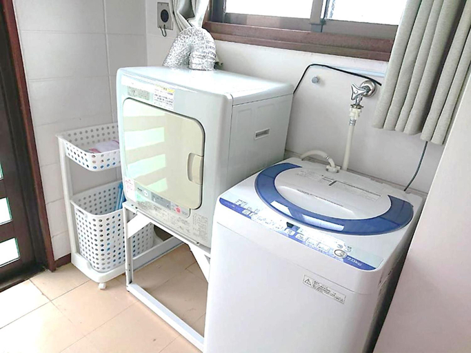 Bathroom 4, Mezon Max Rycom, Okinawa
