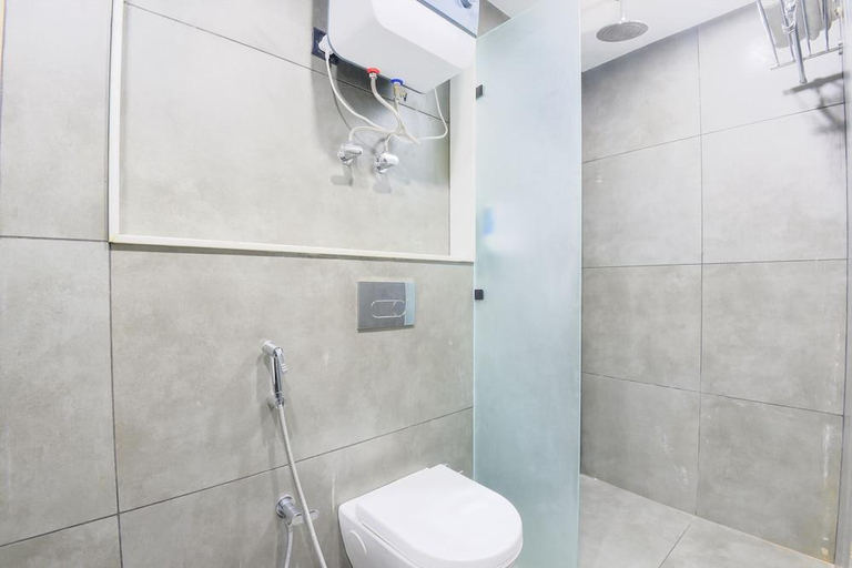 Bathroom 4, BedChambers Serviced Apartments, MG ROAD, Gurgaon
