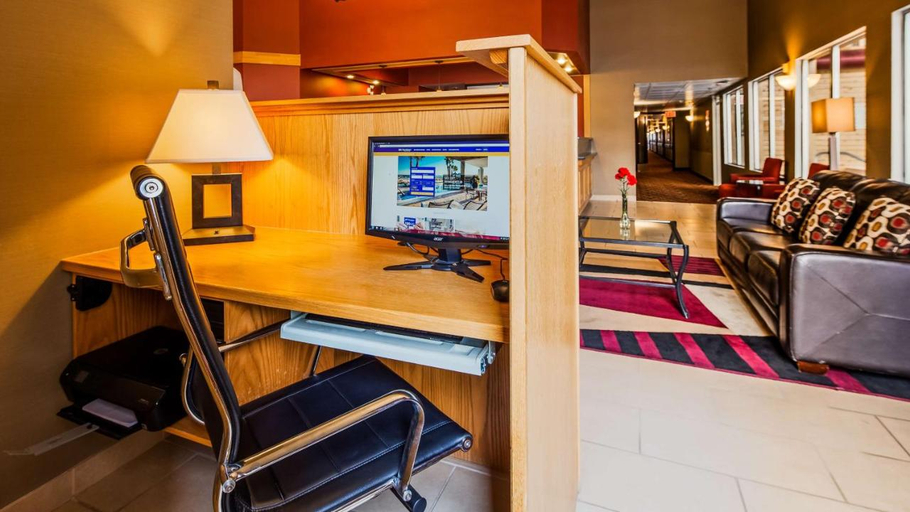 Public Area 2, Best Western Of Olds, Division No. 6