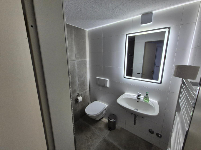 Bathroom 4, Hotel am Schlosspark, Grafschaft Bentheim