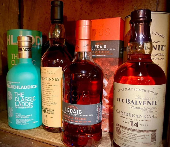 Food & Drinks 3, Farmyard Inn, Derbyshire