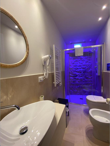 Bathroom 2, La Volta Rooms Locazione turistica, Ragusa