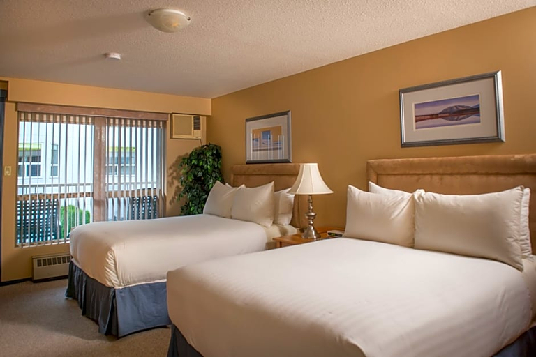 Bedroom 4, Hilltop Inn, Columbia-Shuswap