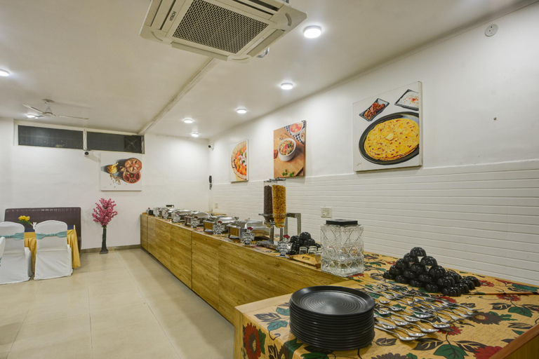 Food & Drinks 5, Aamantran Residency, Sohna Road, Sector 49, Gurugram , Gurgaon