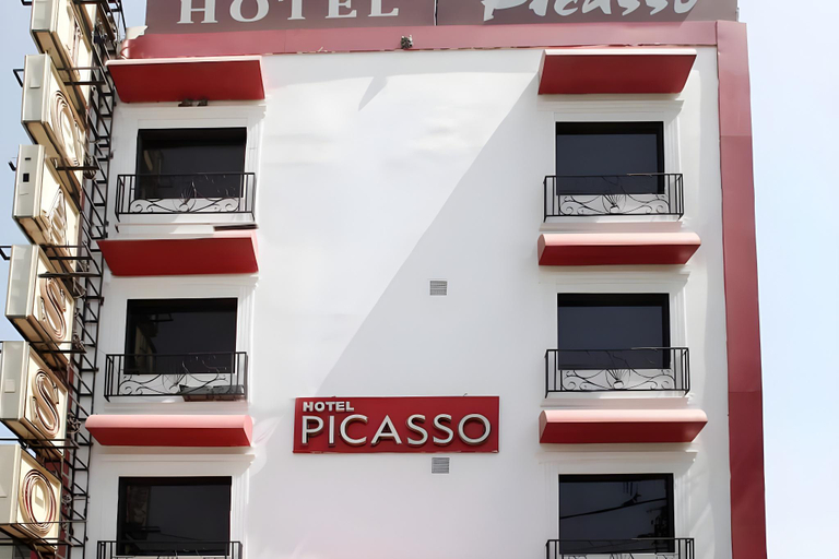 Exterior & Views 1, Hotel Picasso Naraina, Delhi