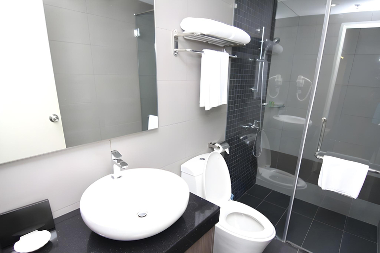 Bathroom 5, Imperial Regency Suites Kuala Lumpur, Kuala Lumpur