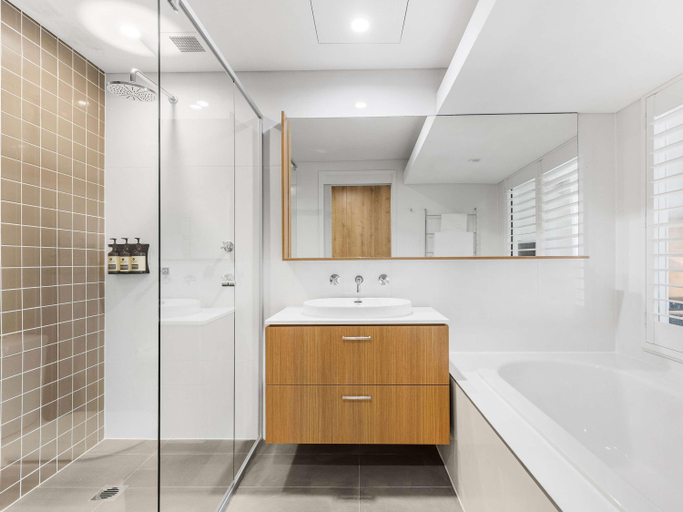 Bathroom 5, Peppers Hunter Valley AVC Apartment, Cessnock