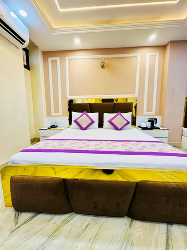 Bedroom 4, Hotel Satwa 29, Delhi