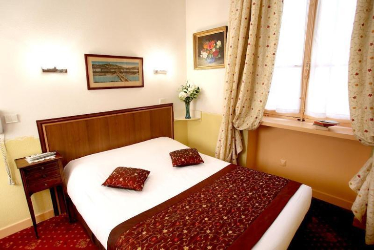 Bedroom 2, Hotel des Celestins, Rhône