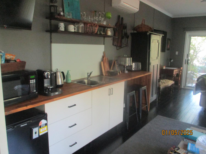 Others 5, The Bungalow at Nunyara, Wangaratta - South