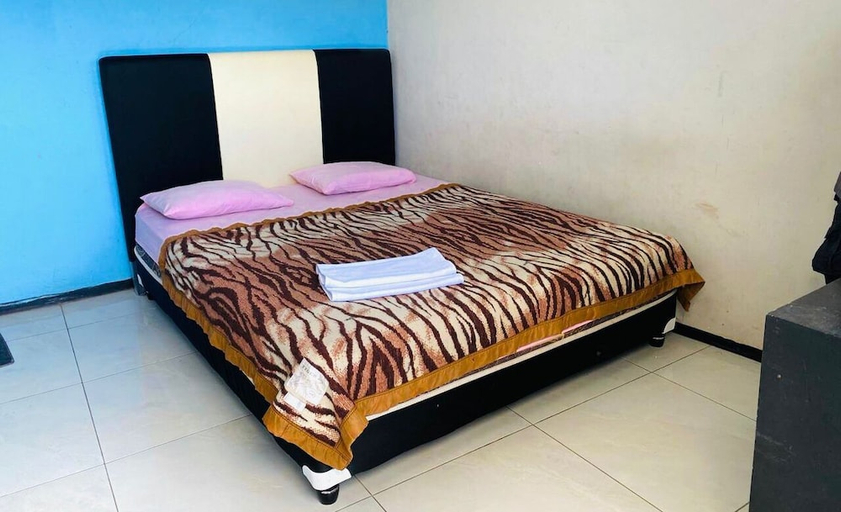 Bedroom 2, Hotel Nirwana Batu, Malang