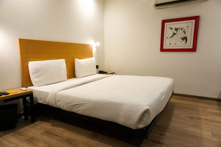 Bedroom 2, Chhavi Premium Hotels, Gautam Buddha Nagar