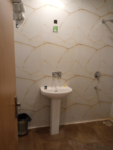 Bathroom, Hotel Indriya, Gautam Buddha Nagar