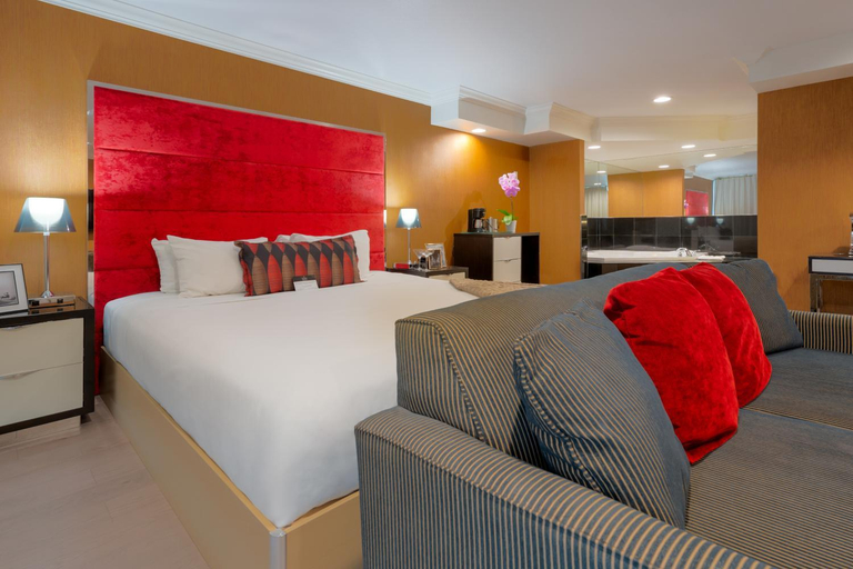 Bedroom 3, Executive Suites Hotel & Conference Center, Burnaby, Greater Vancouver
