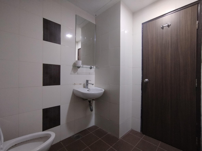 Bathroom 3, Hotel De Grand Orchard, Kuala Lumpur