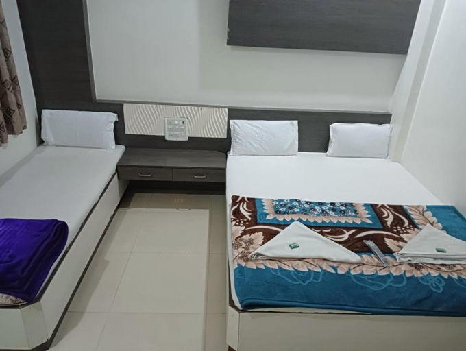 Others 5, Hotel Shri Sai Darshan, Ahmadnagar