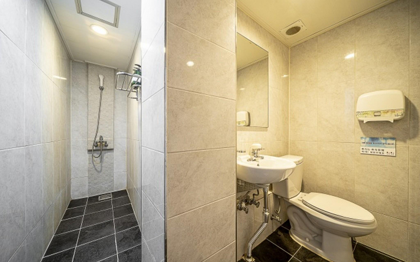 Bathroom, Geojedo Gohyeon Q, Geoje