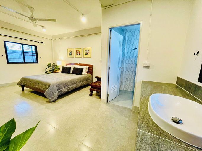 Room 2, Secret Corner Boutique Hostel, Muang Chiang Rai