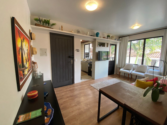 Living area, Quiet Apartment 1 mi From Canasvieiras bea Fml202, Florianopolis